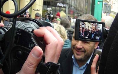 Sólo los votantes de los 5 partidos de la coalición confían en la televisión checa